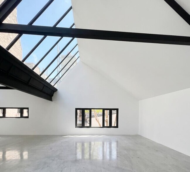 131 Boulevard Saint-Michel, Paris for lease - Building Photo - Image 3 of 15
