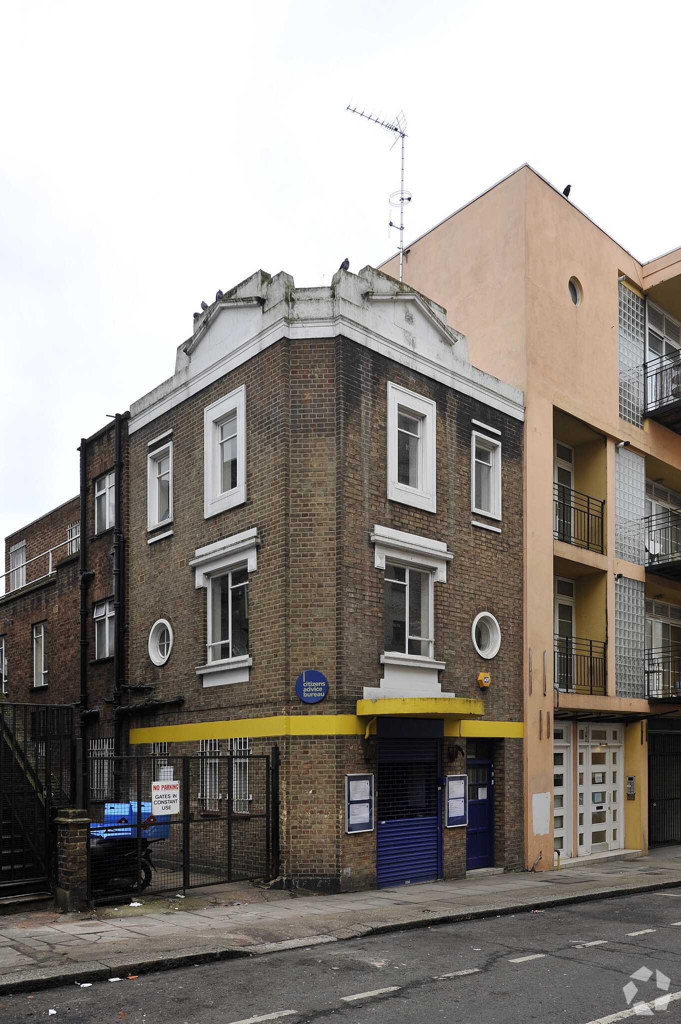 1 Barrhill Rd, London for lease Primary Photo- Image 1 of 6