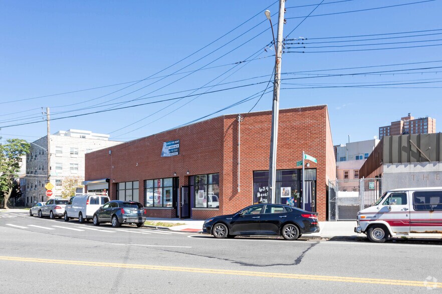 654 Beach Ave, Bronx, NY à louer - Photo du bâtiment - Image 2 de 5