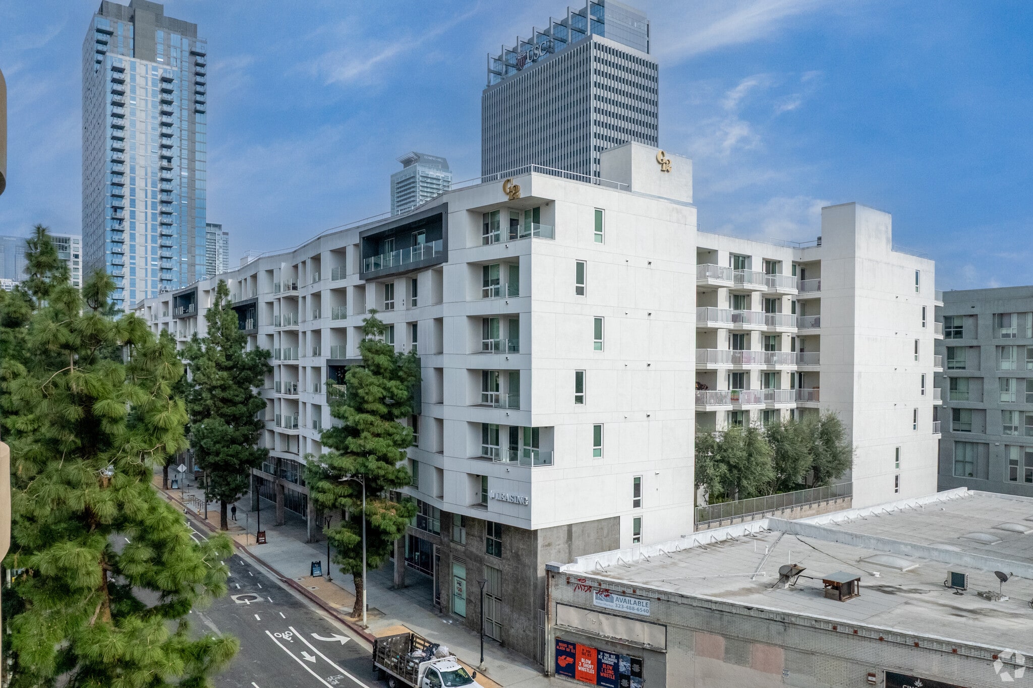 1200 S Grand Ave, Los Angeles, CA for lease Primary Photo- Image 1 of 40