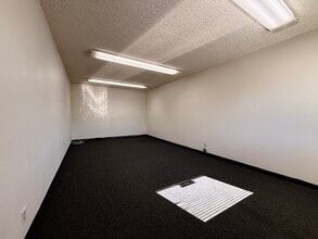 314-316 E Broadway, Glendale, CA for lease Interior Photo- Image 2 of 8