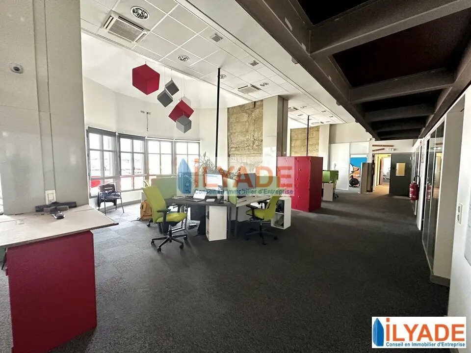Office in Marseille for lease Interior Photo- Image 1 of 6