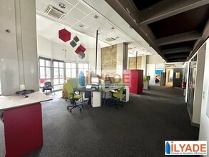 Office in Marseille for lease Interior Photo- Image 1 of 6