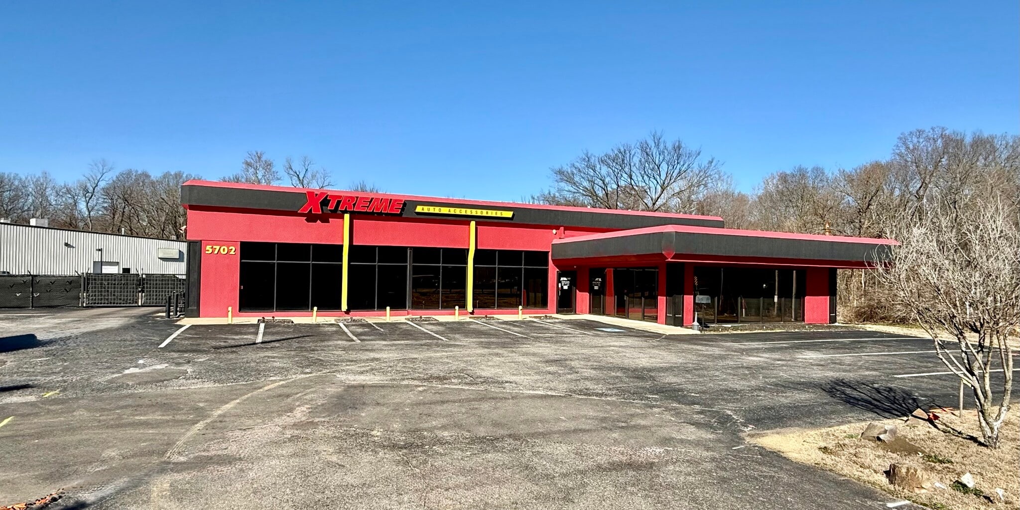 5702 Summer Ave, Memphis, TN for lease Primary Photo- Image 1 of 6