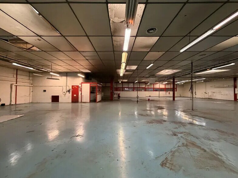 Local d'activités dans Vaulx-en-Velin à vendre - Photo intérieure - Image 3 de 8