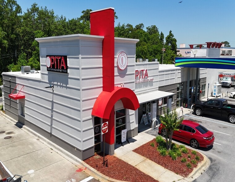 180 Mary Esther Blvd, Mary Esther, FL for sale - Building Photo - Image 3 of 17