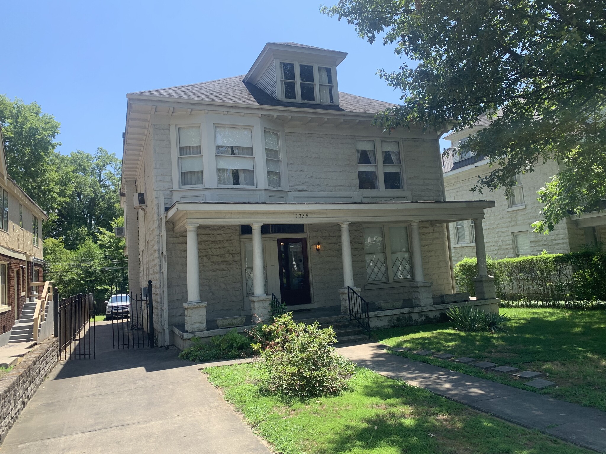 1329 Harbert Ave, Memphis, TN for sale Primary Photo- Image 1 of 51