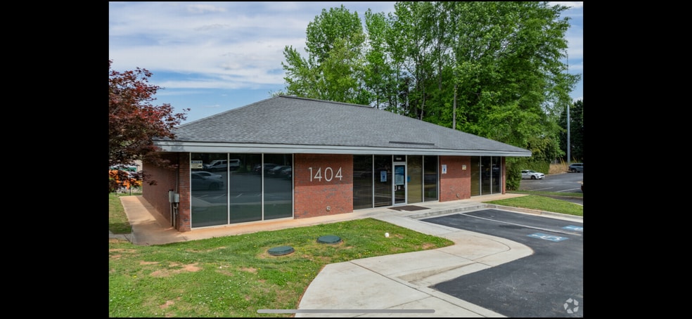 1737 Montreal W Rd, Tucker, GA for sale - Primary Photo - Image 1 of 3