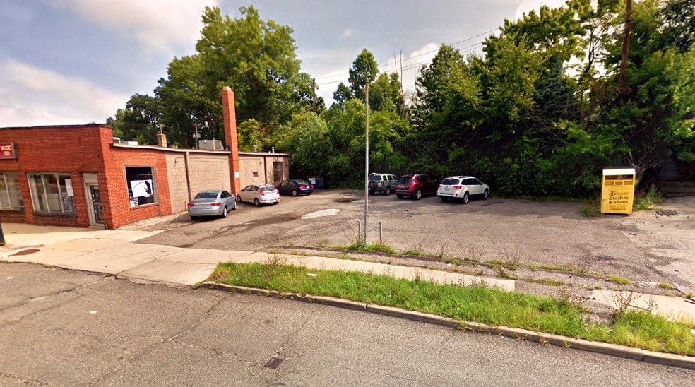 1429-1433 Warrensville Center Rd, Cleveland Heights, OH for lease - Building Photo - Image 2 of 8