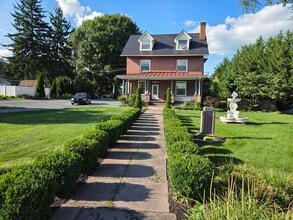 410 E Main St, Hummelstown, PA for lease Interior Photo- Image 1 of 6