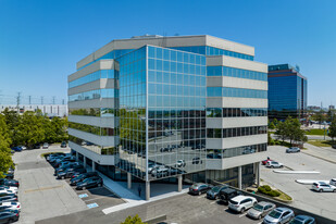 7050 Weston Rd, Vaughan ON - Services immobiliers commerciaux