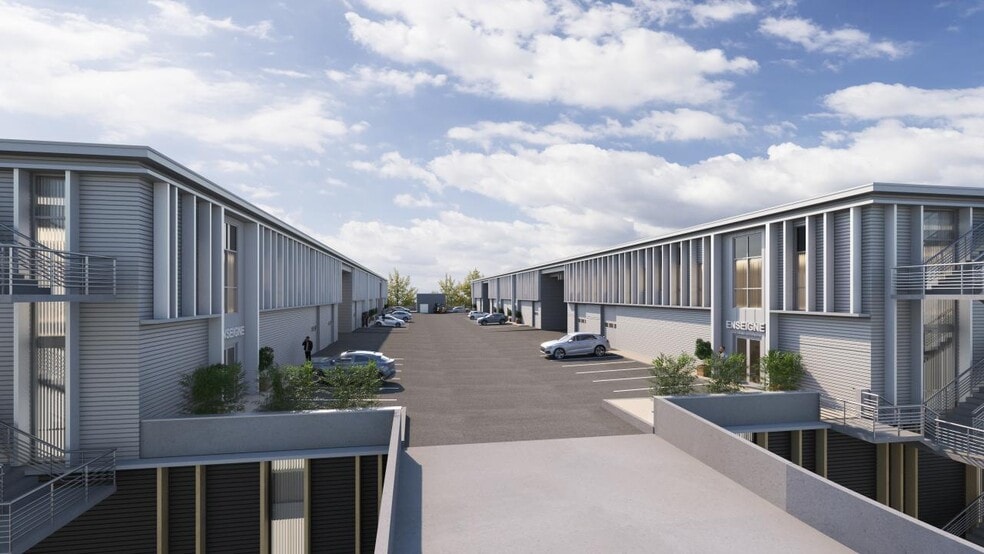 Flex in Marseille for lease - Building Photo - Image 2 of 9