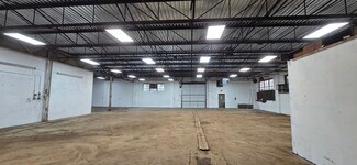 Plus de détails pour 1407 Redeker Rd, Des Plaines, IL - Industriel à louer