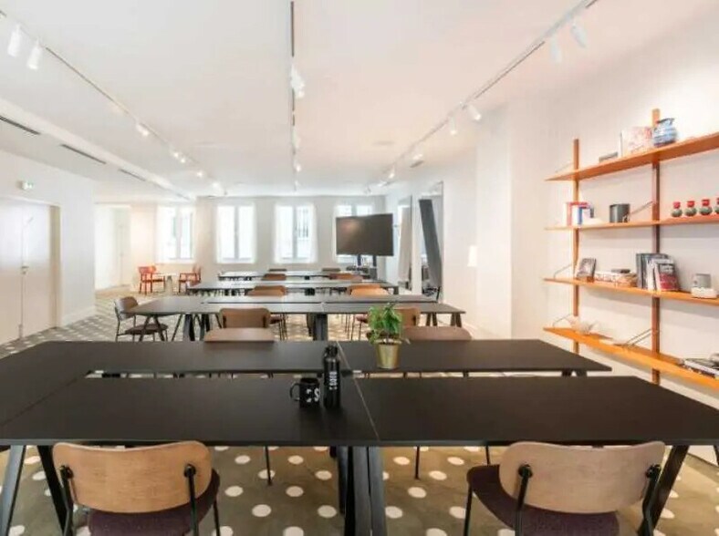 4-6 Cité Monthiers, Paris for lease - Building Photo - Image 2 of 13