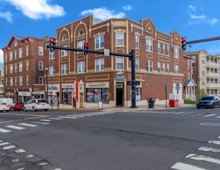104-112 Broad St, New Britain, CT for sale - Building Photo - Image 2 of 8