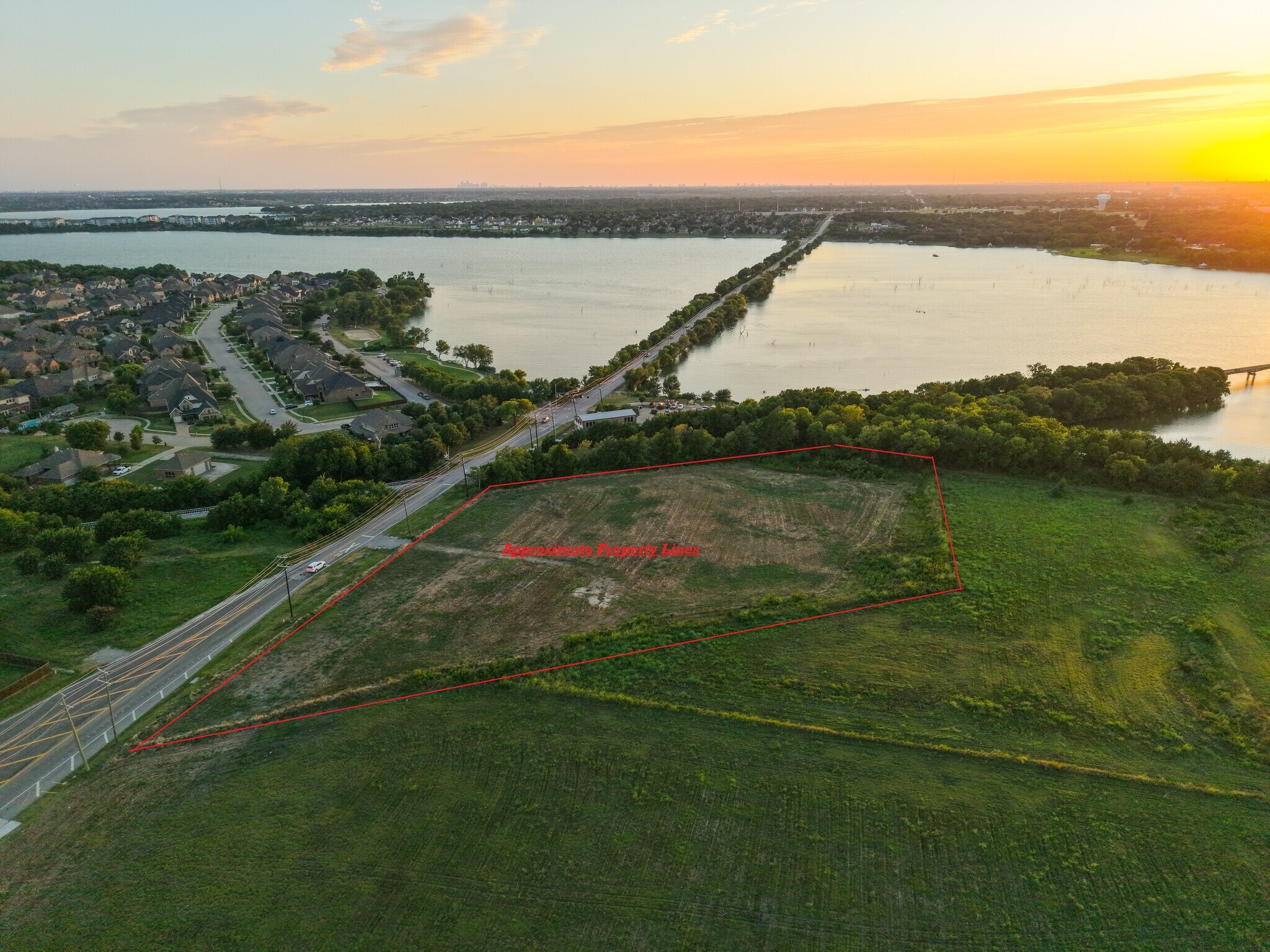 6921 Miller Rd, Rowlett, TX à vendre Aérien- Image 1 de 5