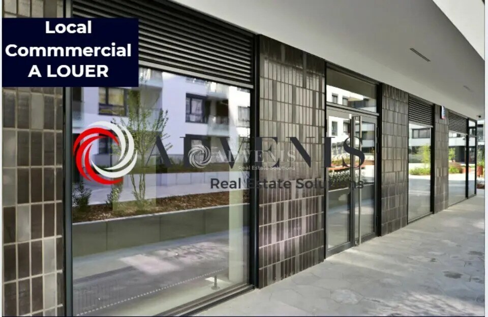 Commerce de détail dans Lattes à louer Photo du bâtiment- Image 1 de 3