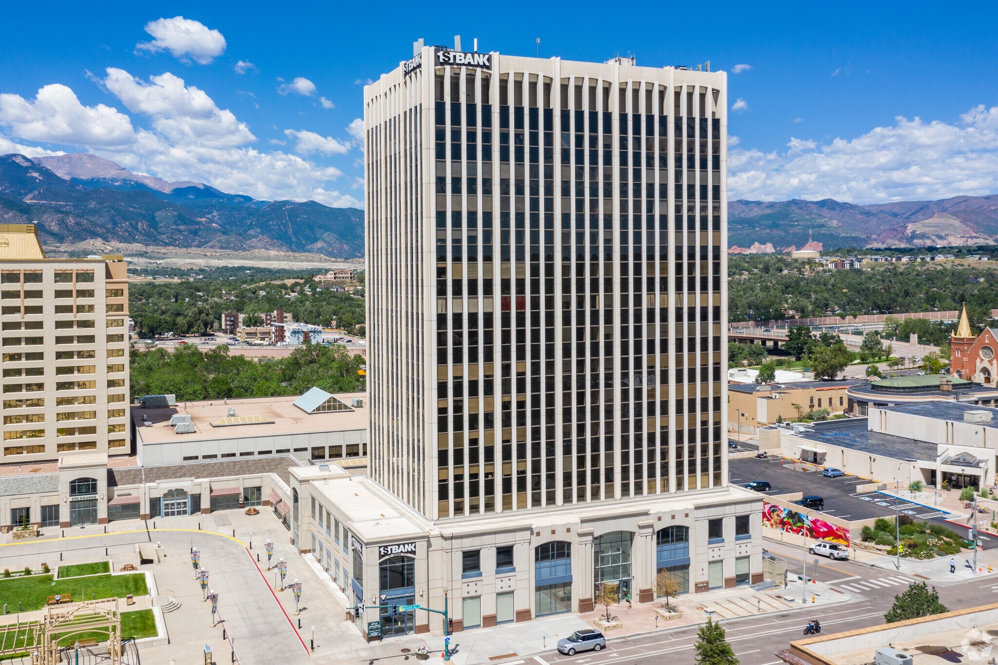 2 N Cascade Ave, Colorado Springs, CO for lease Primary Photo- Image 1 of 10