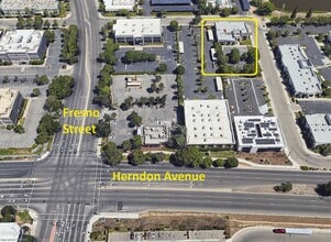 7067 N Mariposa Ave, Fresno, CA for lease Building Photo- Image 2 of 10