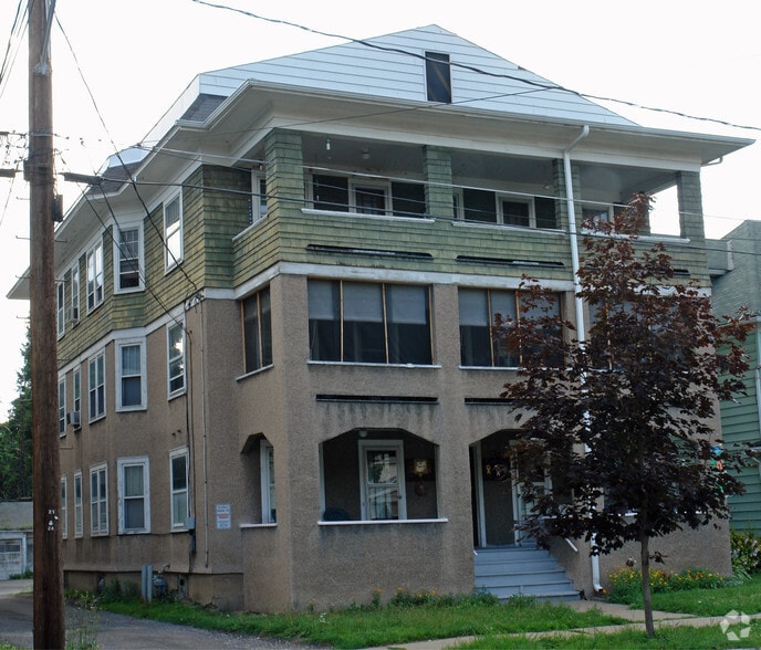 408 Roosevelt Ave, Endicott, NY for sale - Primary Photo - Image 1 of 1