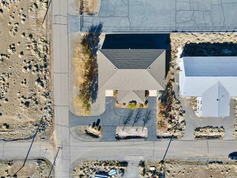 42 Diamond Back Way, Carson City, NV for sale - Building Photo - Image 2 of 7