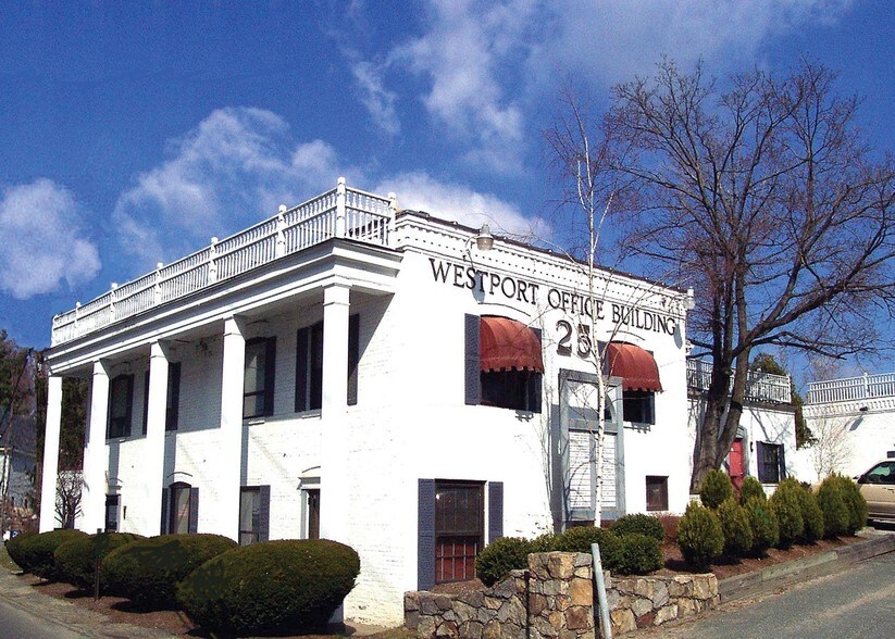 25 Sylvan Rd S, Westport, CT à louer - Photo du bâtiment - Image 3 de 3