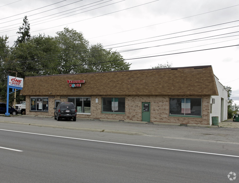 49904-49908 Gratiot Ave, Chesterfield, MI à louer - Photo principale - Image 1 de 5