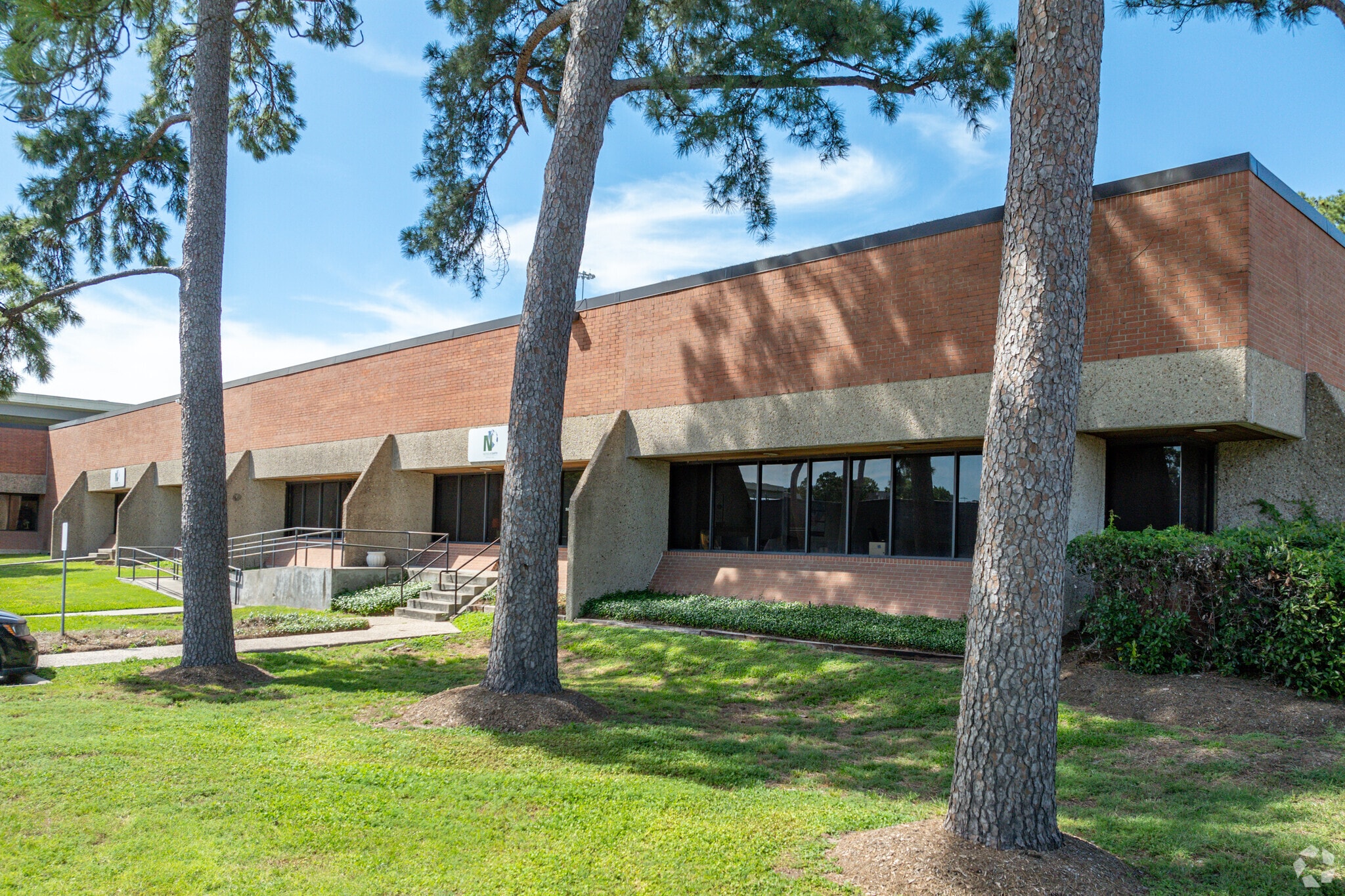 7021 Portwest Dr, Houston, TX for sale Primary Photo- Image 1 of 7