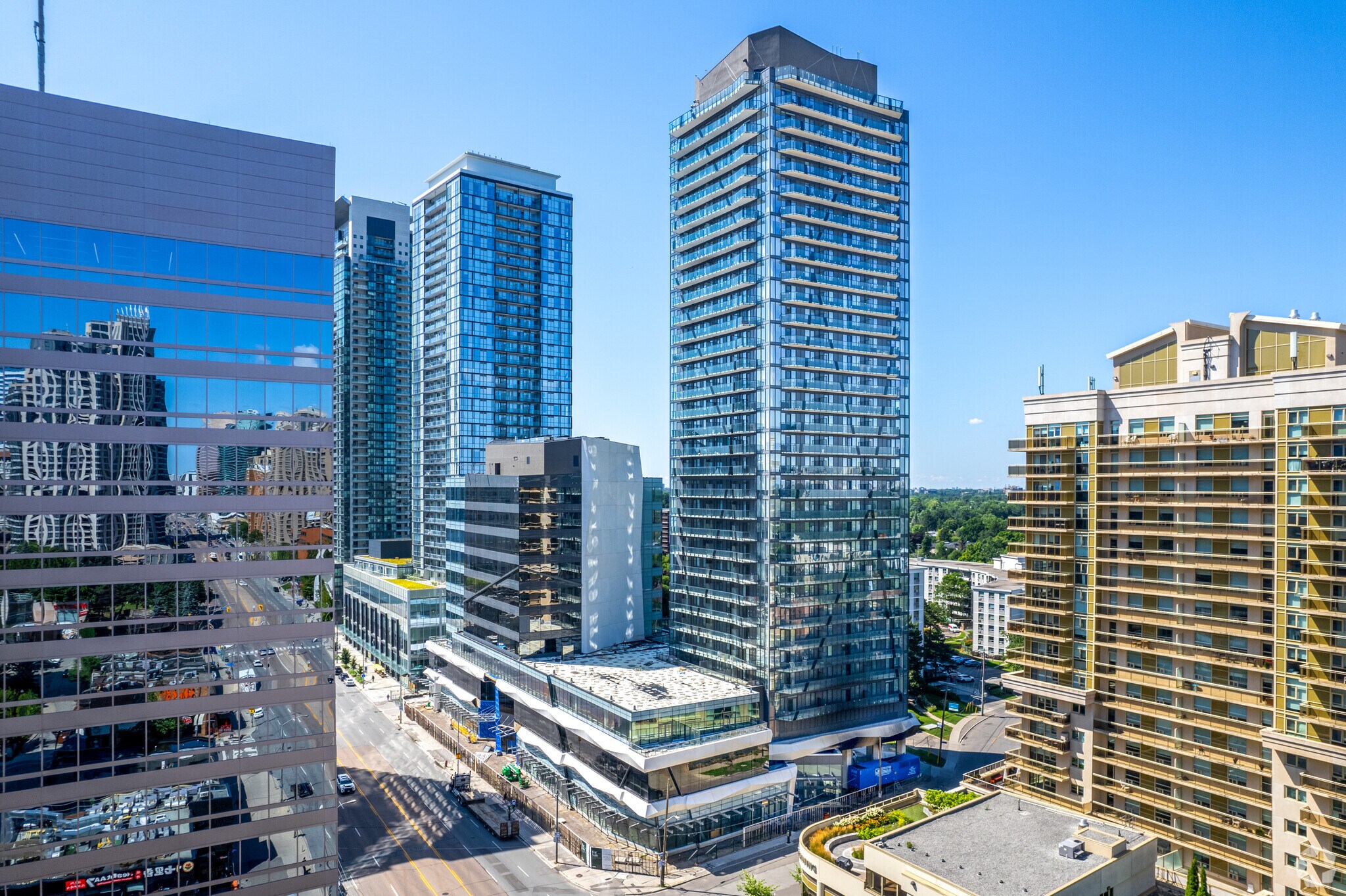 5250 Yonge St, Toronto, ON à louer Photo principale- Image 1 de 8