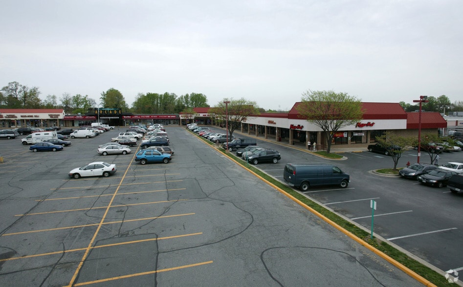 12331-12391 Georgia Ave, Silver Spring, MD for lease - Building Photo - Image 2 of 4