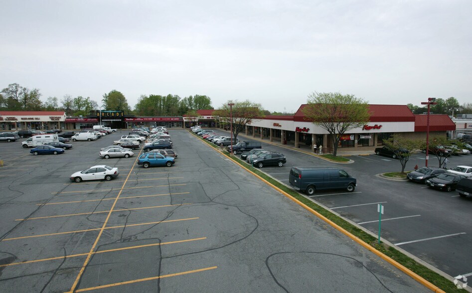 12331-12391 Georgia Ave, Silver Spring, MD à louer - Photo du bâtiment - Image 2 de 4