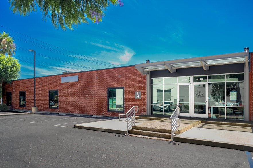 15148 Bledsoe St, Sylmar, CA for lease - Building Photo - Image 1 of 11