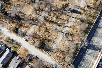 5631 E US 40, Kansas City, MO - AERIAL  map view - Image1