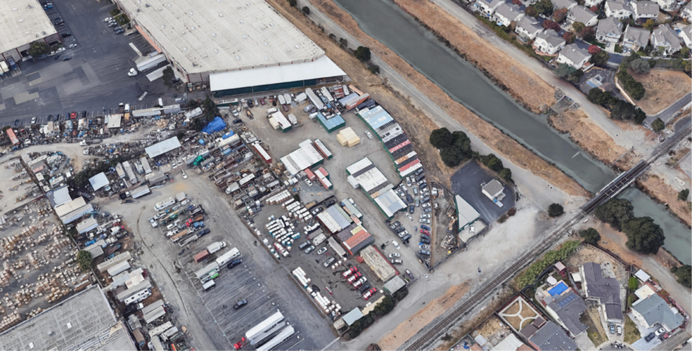 15725 Railroad Ave, San Lorenzo, CA for lease - Primary Photo - Image 1 of 8