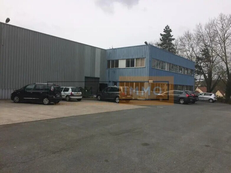 Office in SAINT-OUEN-L'AUMONE for lease - Building Photo - Image 1 of 8