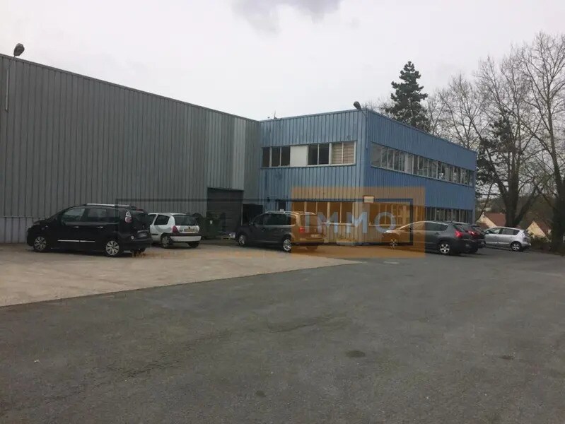 Office in SAINT-OUEN-L'AUMONE for lease Building Photo- Image 1 of 9