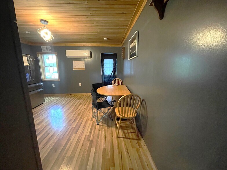 19 Mason Corner Rd, Saint Albans, ME à vendre - Photo intérieure - Image 2 de 41