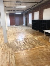 37 Greenpoint Ave, Brooklyn, NY à louer Photo intérieure- Image 2 de 3