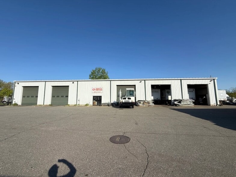 442 Washington St, Auburn, MA for lease - Building Photo - Image 3 of 5