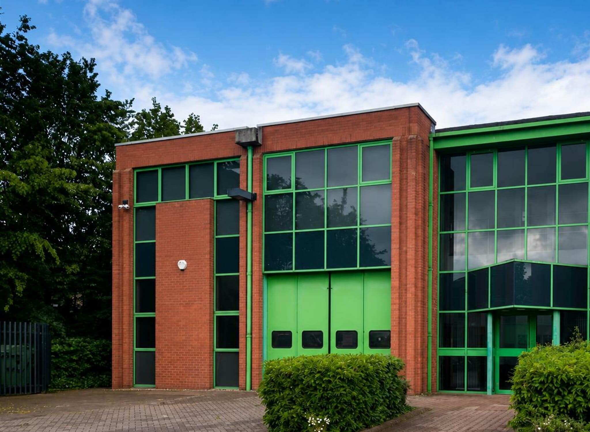 Cleeve Rd, Leatherhead for lease Building Photo- Image 1 of 2