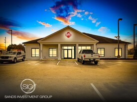 AFC Urgent Care - Dunn, NC - Services immobiliers commerciaux