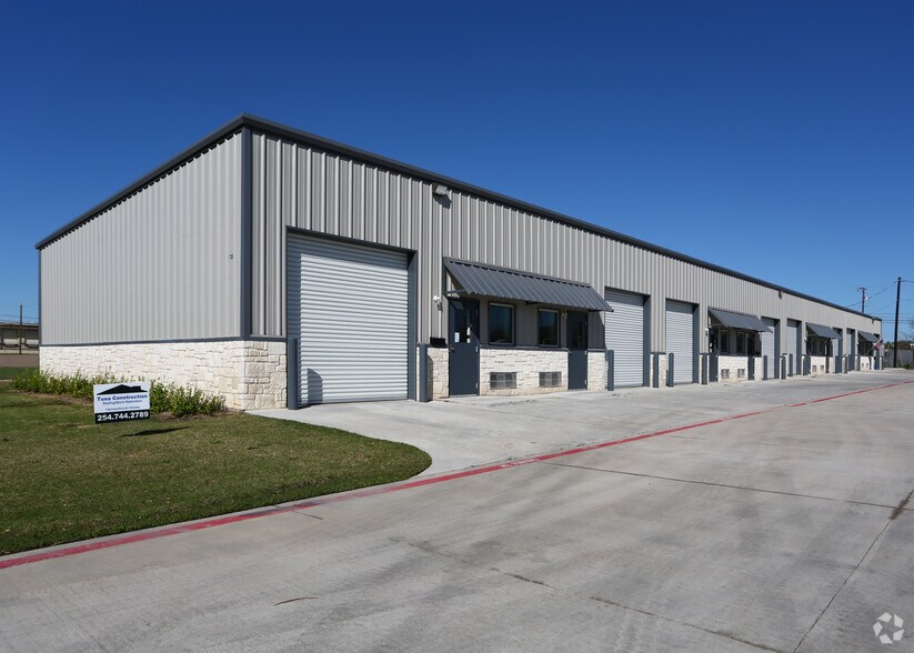 7723-7725 Central Park Dr, Woodway, TX à louer - Photo du bâtiment - Image 2 de 6