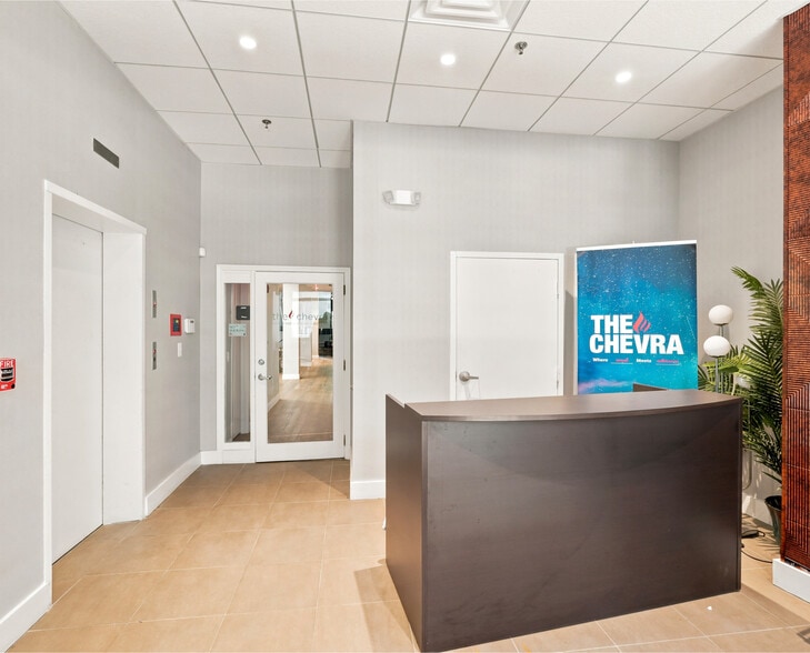 2002 Ludlow St, Philadelphia, PA for lease - Interior Photo - Image 2 of 24