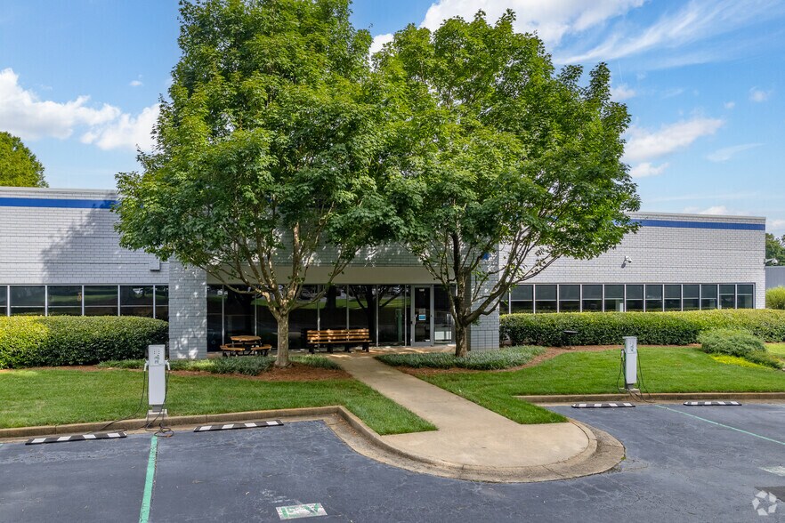 1000 Cobb Place Blvd, Kennesaw, GA à louer - Photo du bâtiment - Image 3 de 22