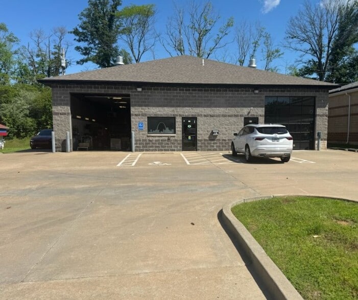 81 Triad South Dr, Saint Peters, MO for lease - Building Photo - Image 3 of 9