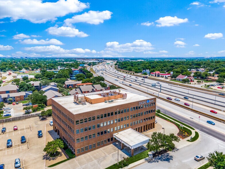 6851 NE Loop 820, North Richland Hills, TX à louer - Photo du bâtiment - Image 2 de 18