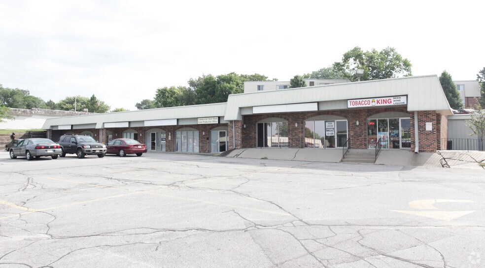 1503 Galvin Rd S, Bellevue, NE à vendre - Photo du bâtiment - Image 2 de 8