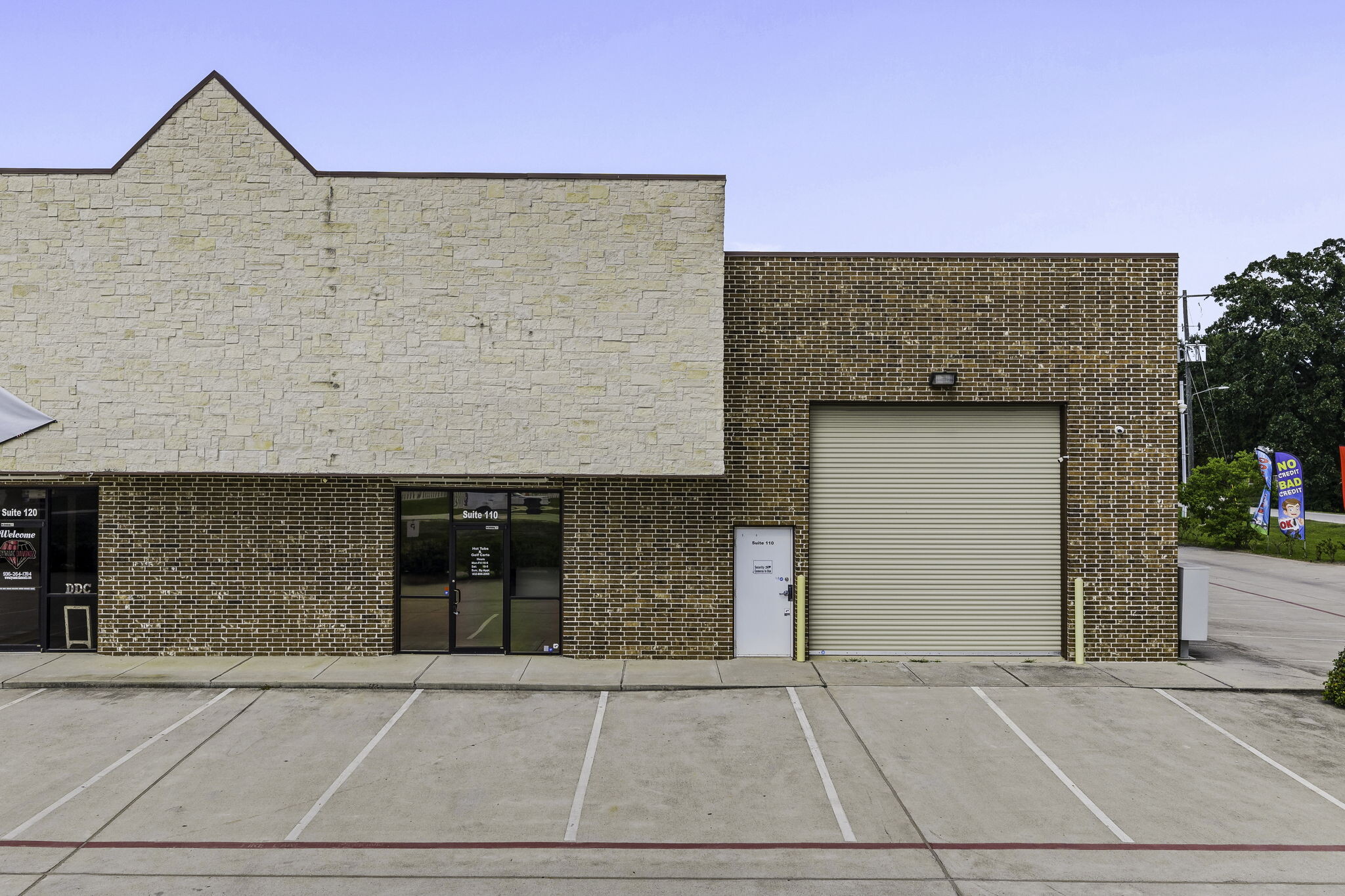 3511 N Loop 336 E, Conroe, TX à louer Photo du bâtiment- Image 1 de 1