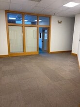 2 Storer St, Kennebunk, ME à louer Photo intérieure- Image 2 de 11