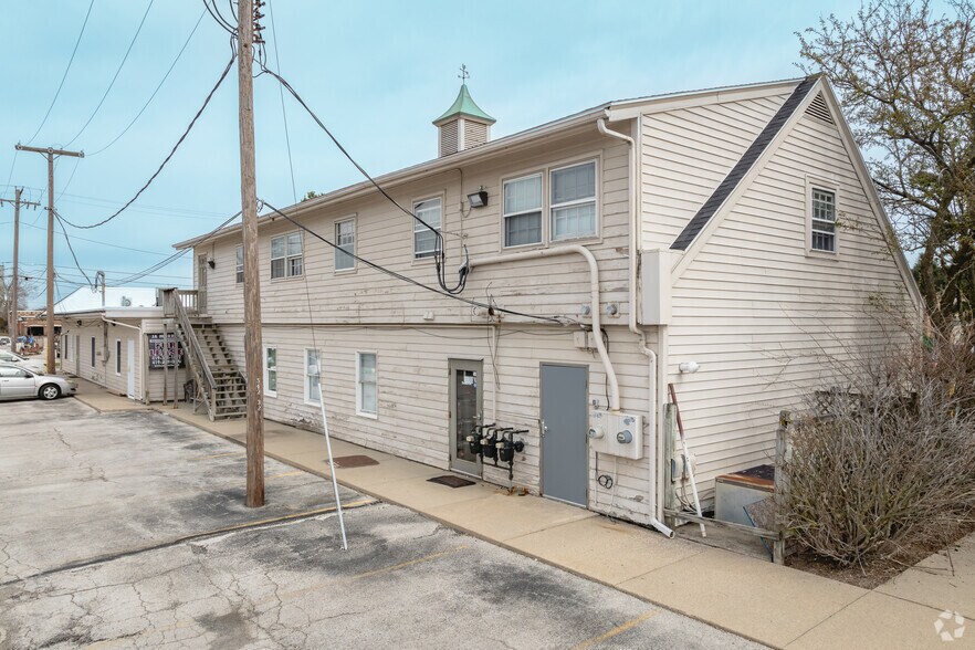 705 Conant St, Maumee, OH à louer - Photo du bâtiment - Image 2 de 8